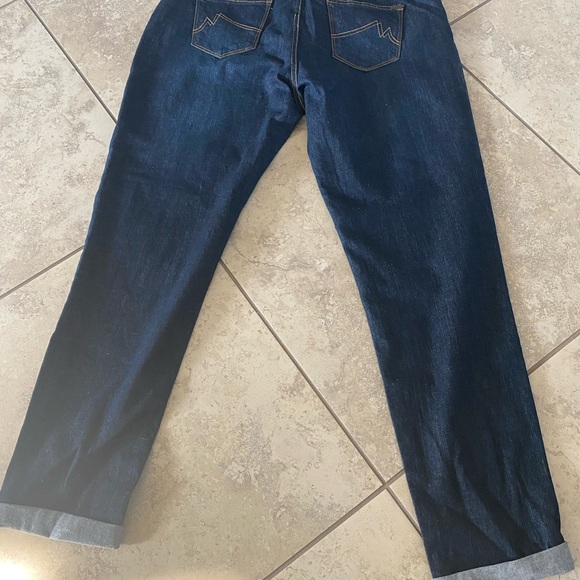 MAX Jeans - Picture 2 of 2